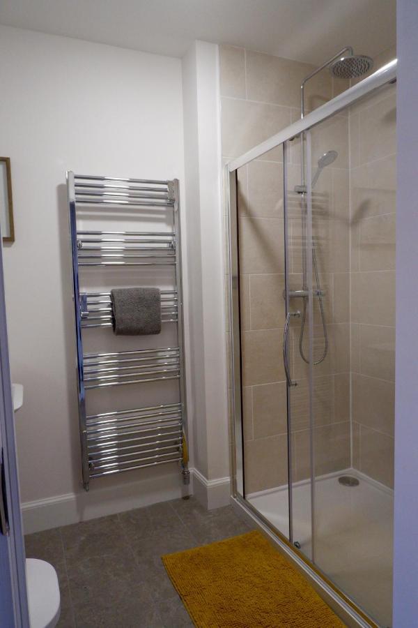 No 7 Quiet, Two Bedroom Ground Floor Flat In Tornagrain Great For Early Airport Departures Or Late Flights Dalcross Esterno foto