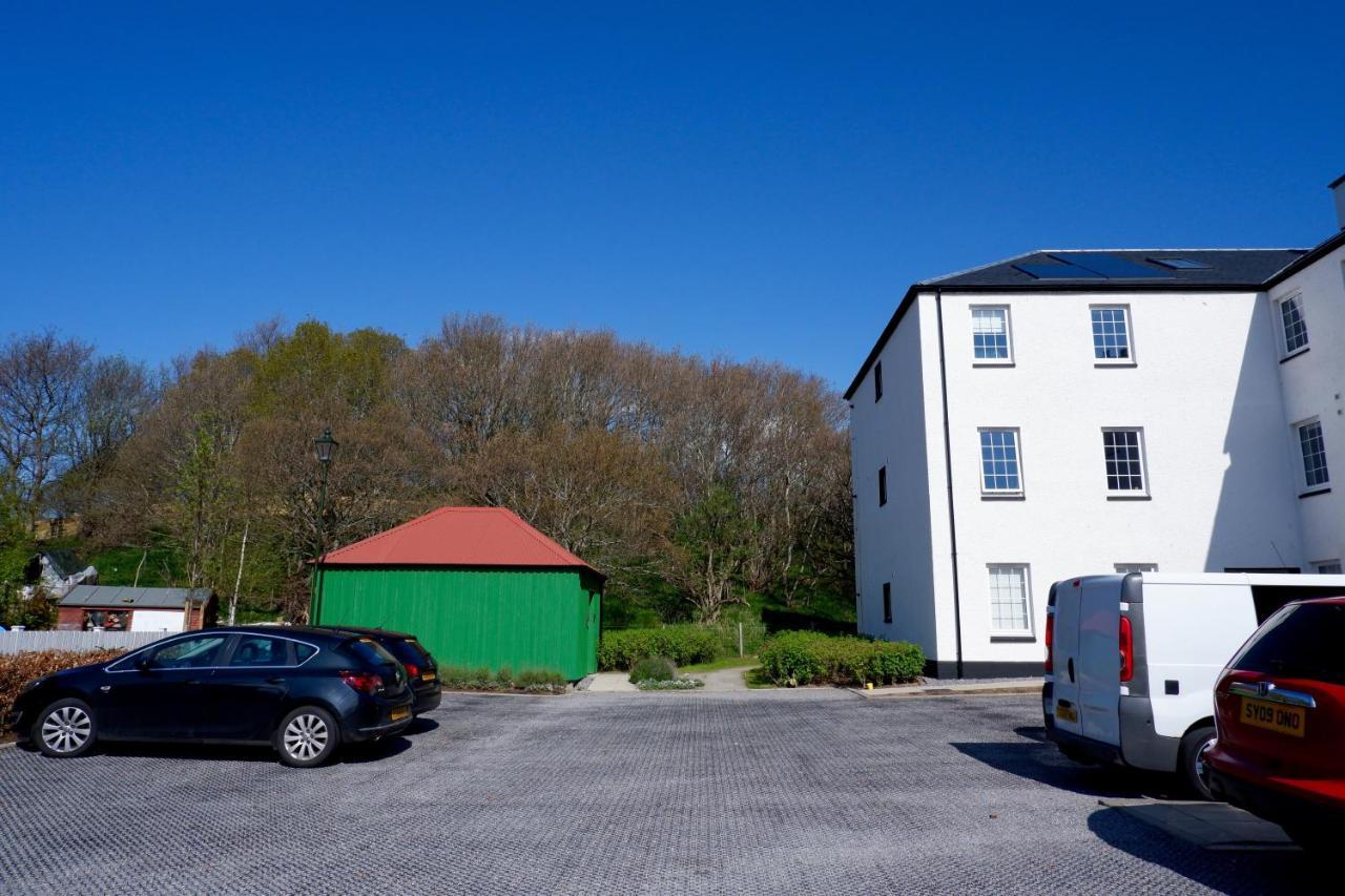 No 7 Quiet, Two Bedroom Ground Floor Flat In Tornagrain Great For Early Airport Departures Or Late Flights Dalcross Esterno foto