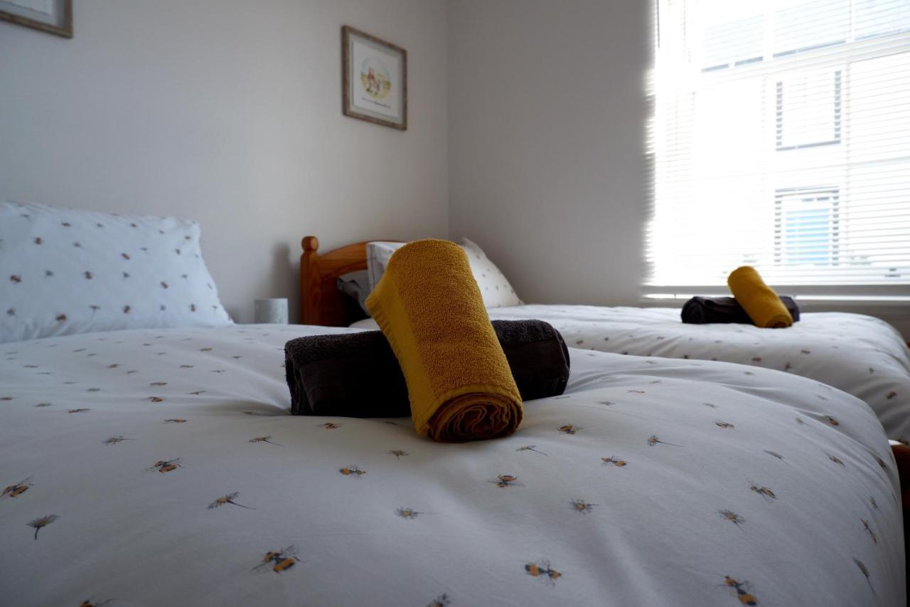 No 7 Quiet, Two Bedroom Ground Floor Flat In Tornagrain Great For Early Airport Departures Or Late Flights Dalcross Esterno foto