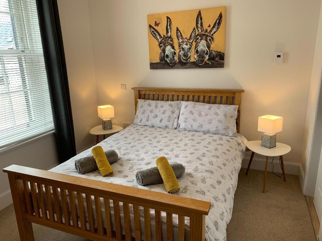 No 7 Quiet, Two Bedroom Ground Floor Flat In Tornagrain Great For Early Airport Departures Or Late Flights Dalcross Esterno foto